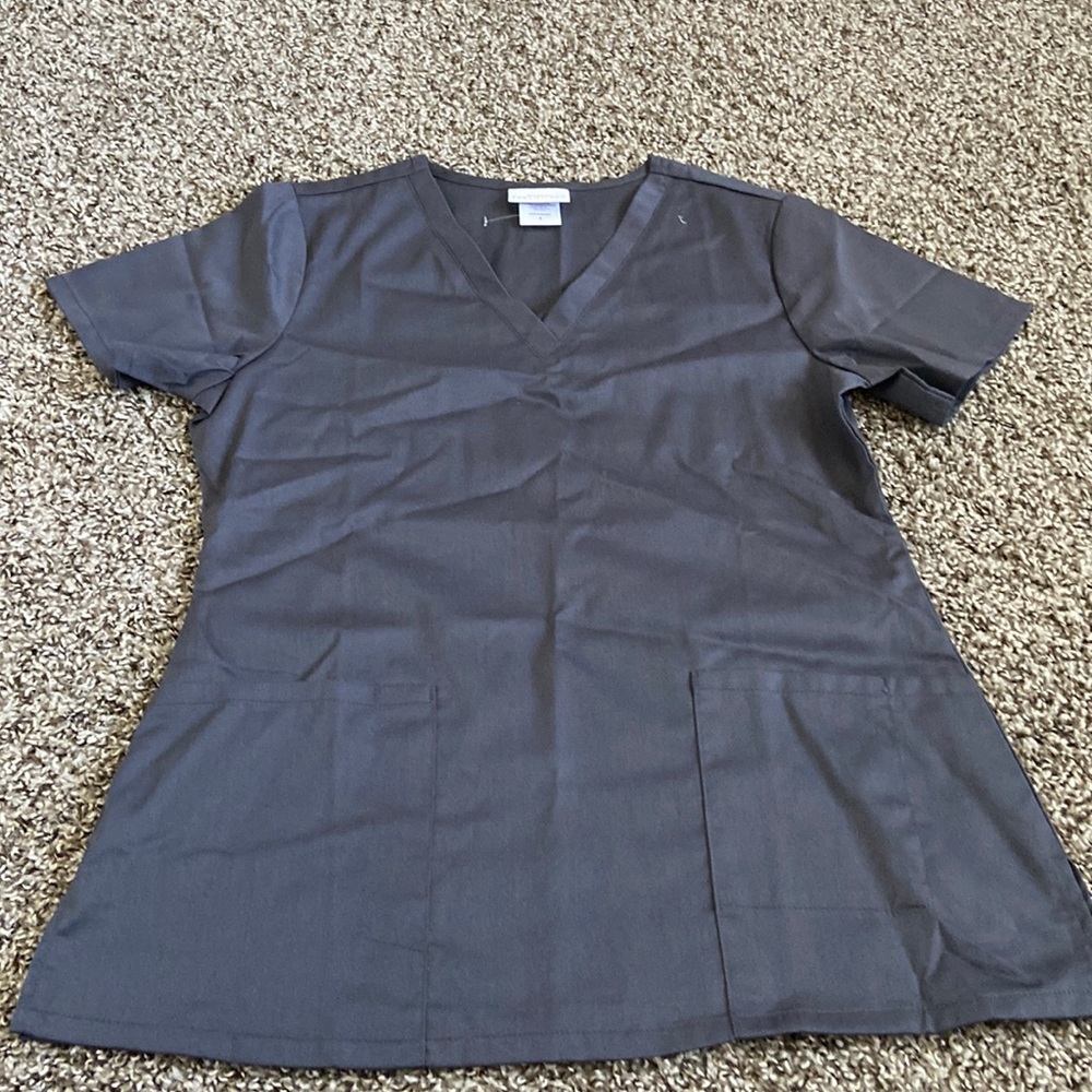 Brand new never worn scrub top